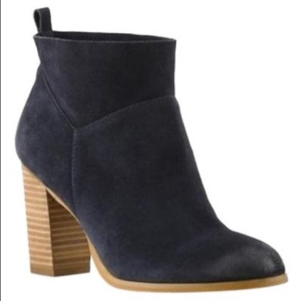 Crown Vintage Navy Booties Suede Sz. 8.5